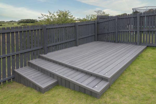 Cost of Vinyl Deck Construction in Mission Viejo